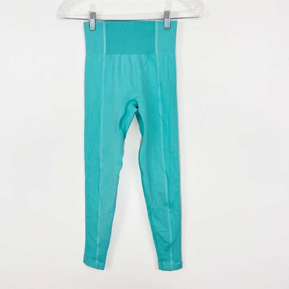 Gymshark Ultra Seamless Leggings in Spearmint Size Small